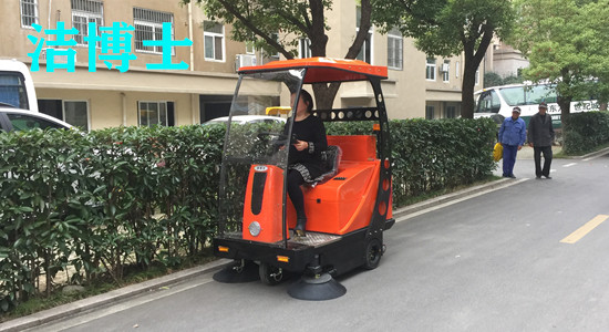 潔博士電動洗地機